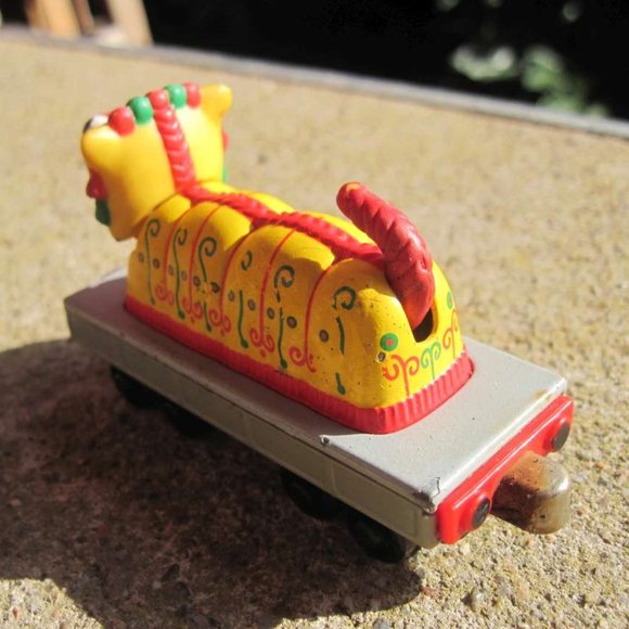 Decorative Yellow Chinese Dragon Magnetic Rolling Train Toy Learning Curve 2003 - Picture 6 of 10